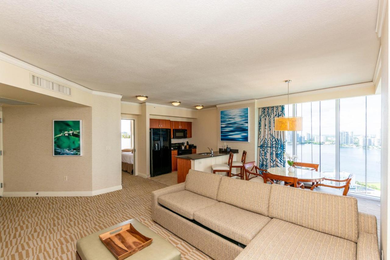 Trump Intl 2 Bedroom Apartment 1600 Sf Ocean And Bay View With Terrace Miami Beach Exterior photo